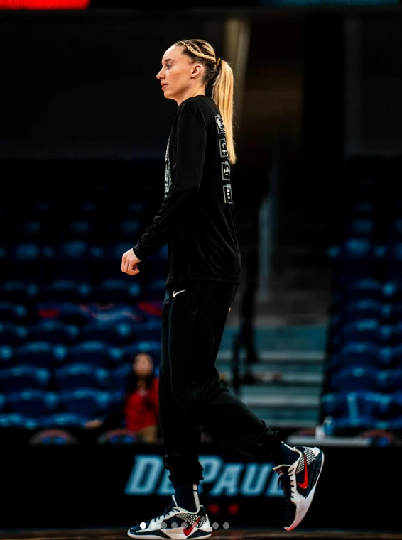 This photo is taken official instagram account ,paige bueckers